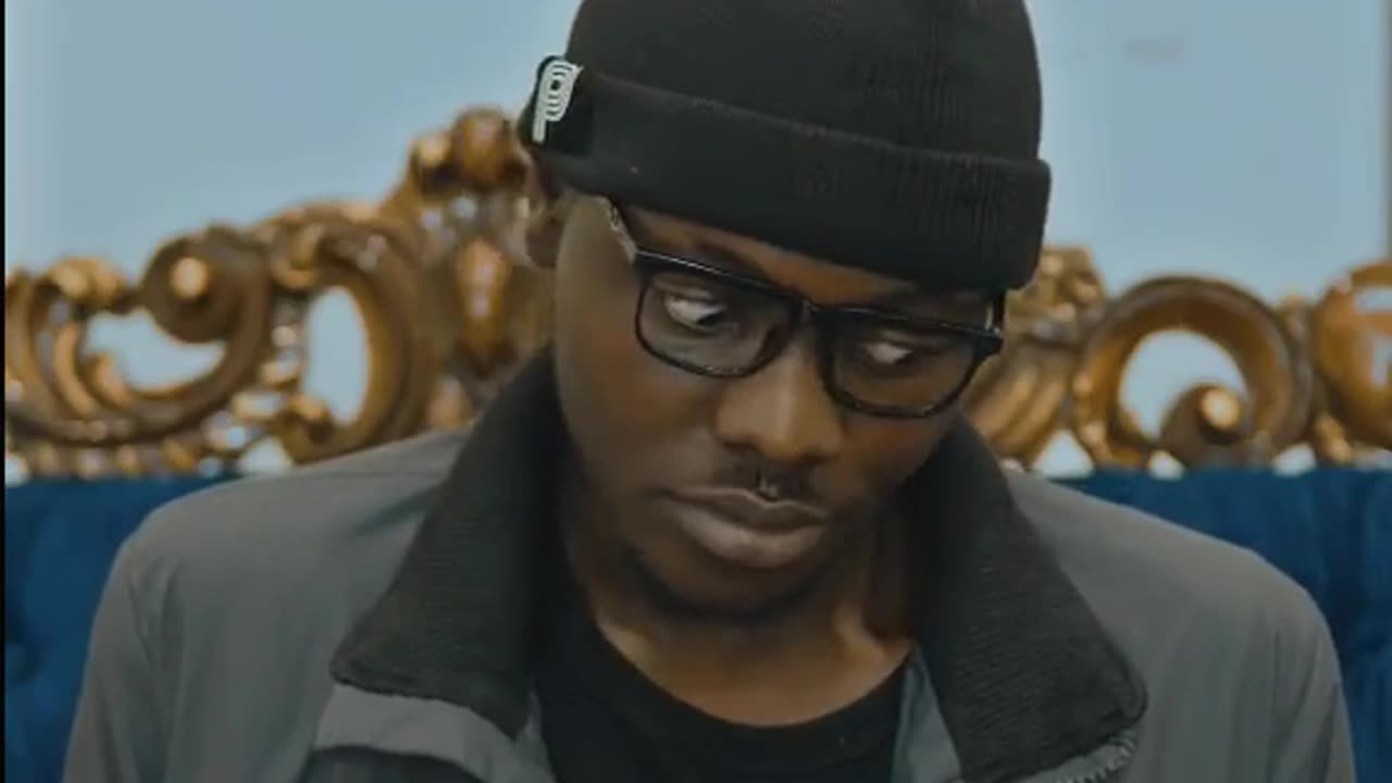 When she touch my legs
