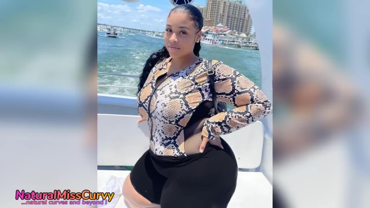 Plus Size Model | Jasmine