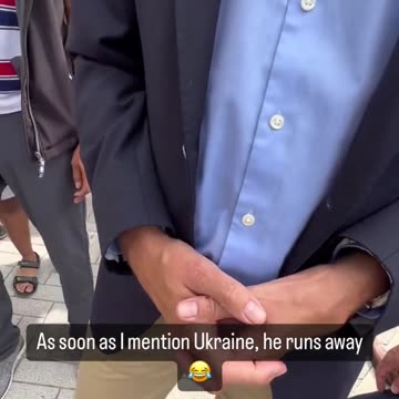 Justin Trudeau gets into Insult War with pissed off citizen & he loses Miserably