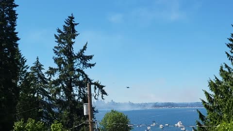 Live outdoor recording of the Blue Angels over Lake Washington near Seattle