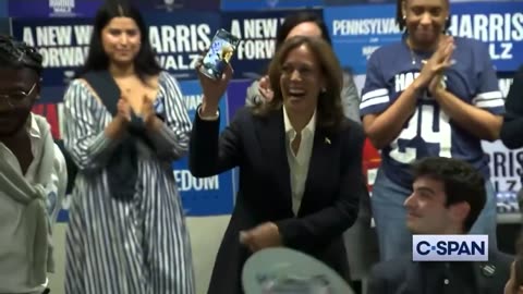 Kamala just pretended to call a voter but then accidentally showed her screen