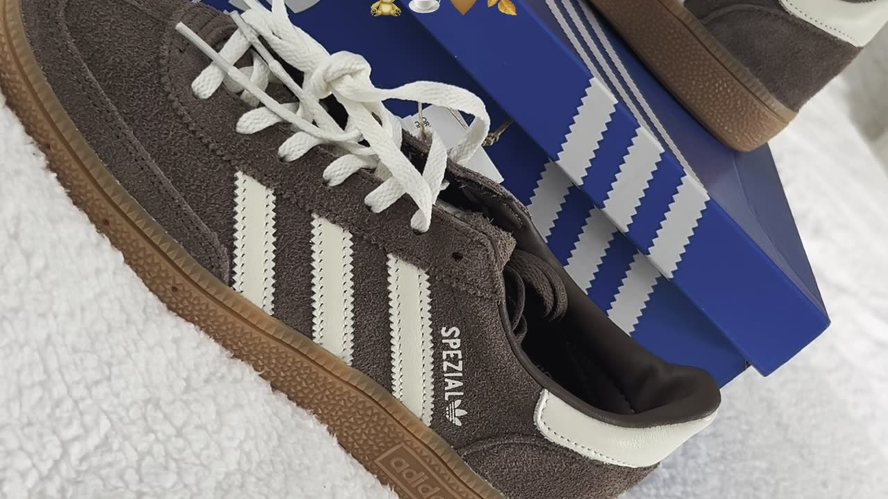 The perfect shoes for fall 🍂