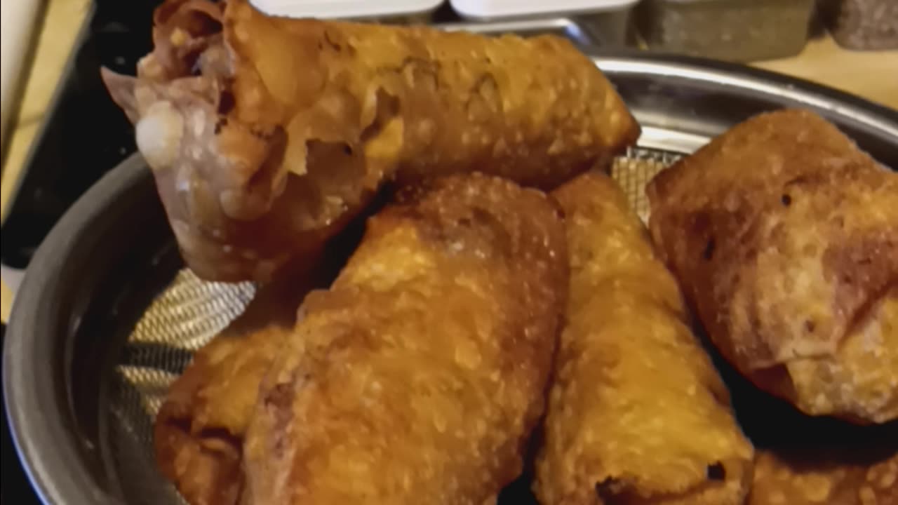You can add almost anything inside an eggroll🙂