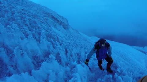 Climb Cotopaxi - Cotopaxi Guides - Ecuador Mountain climbing