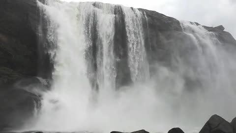 Nature's Majestic Beauty: Mesmerizing Waterfall Video with Calm Sounds