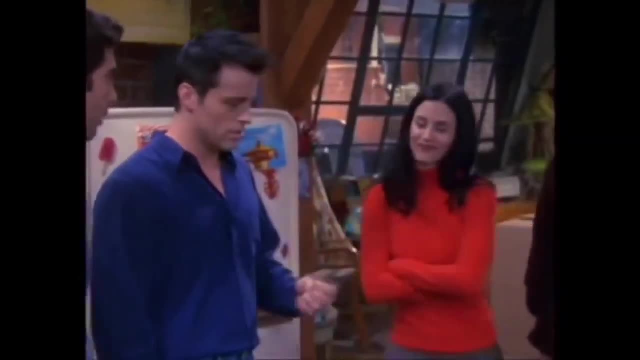 Actual Scene vs Bloopers in Friends