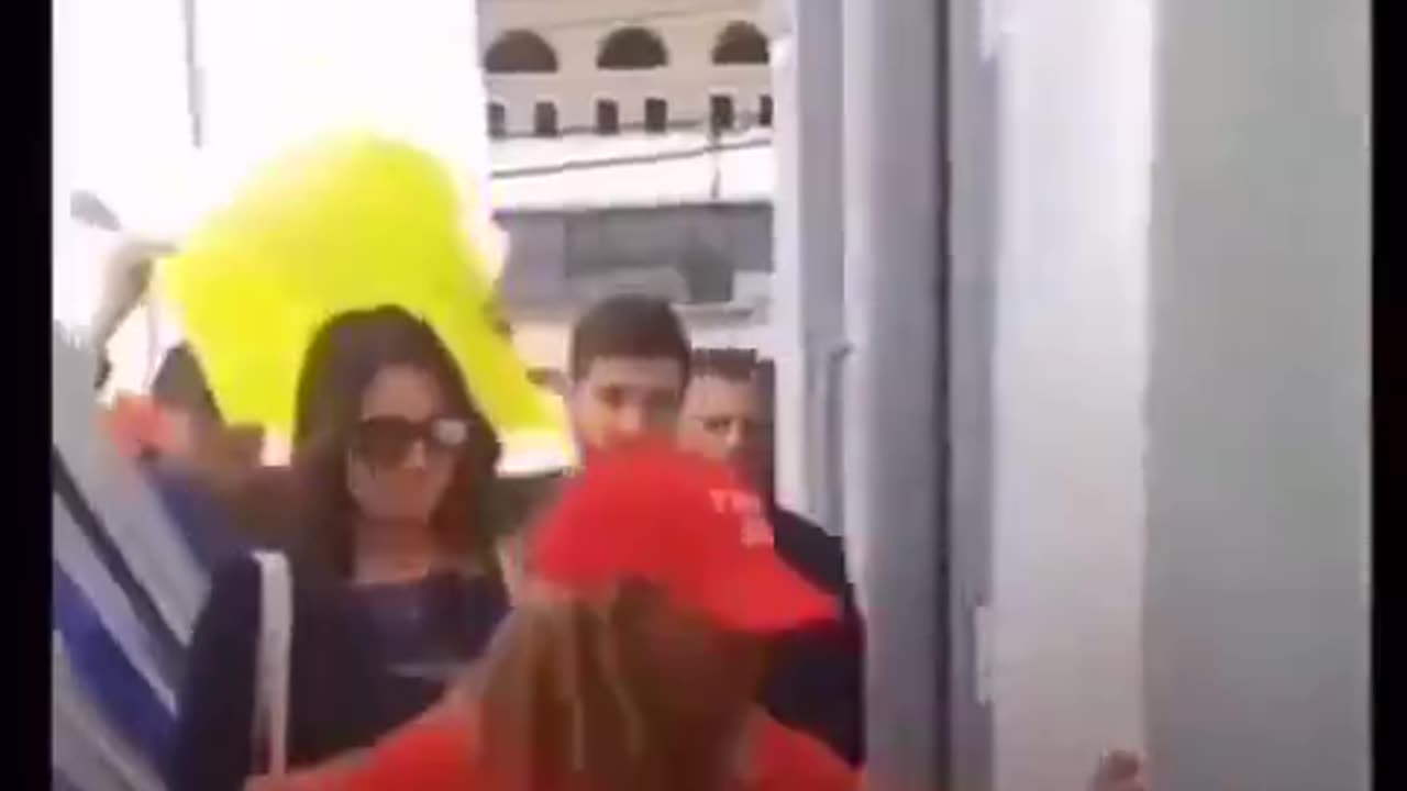 Pelosi Fans In Texas