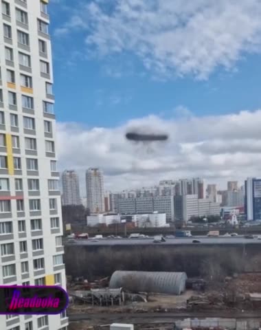 Τεράστιος κύκλος μαύρου καπνού, τρόμαξε τους κατοίκους της Μόσχας