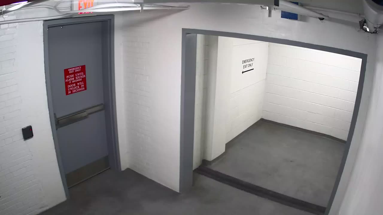 6133RHOBG2G208BLobby8_2021-01-06_22h20min02s800ms.mp4