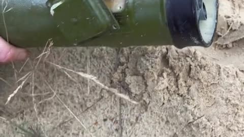 Dismantling Russian Igala MANPADS pt1