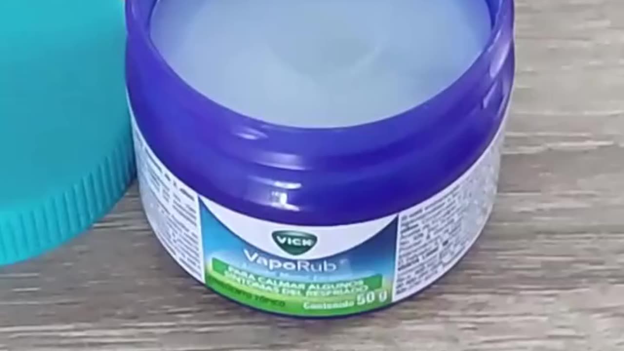 El Vaporub es oro en tus manos aquí unos 5 usos que de seguro no sabías.