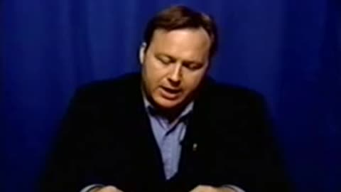 07 - Alex Jones - The Microchip - David Icke - Michael Moore - NWO - 911