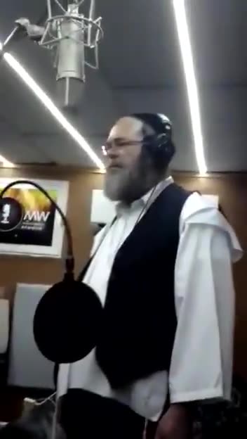 Hear the mating call of the common Jew in its native habitat. 🤣