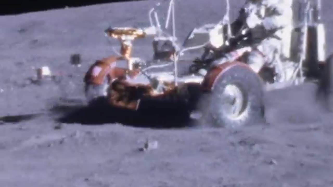 NASA IN 1971 CAR ON THE MOON