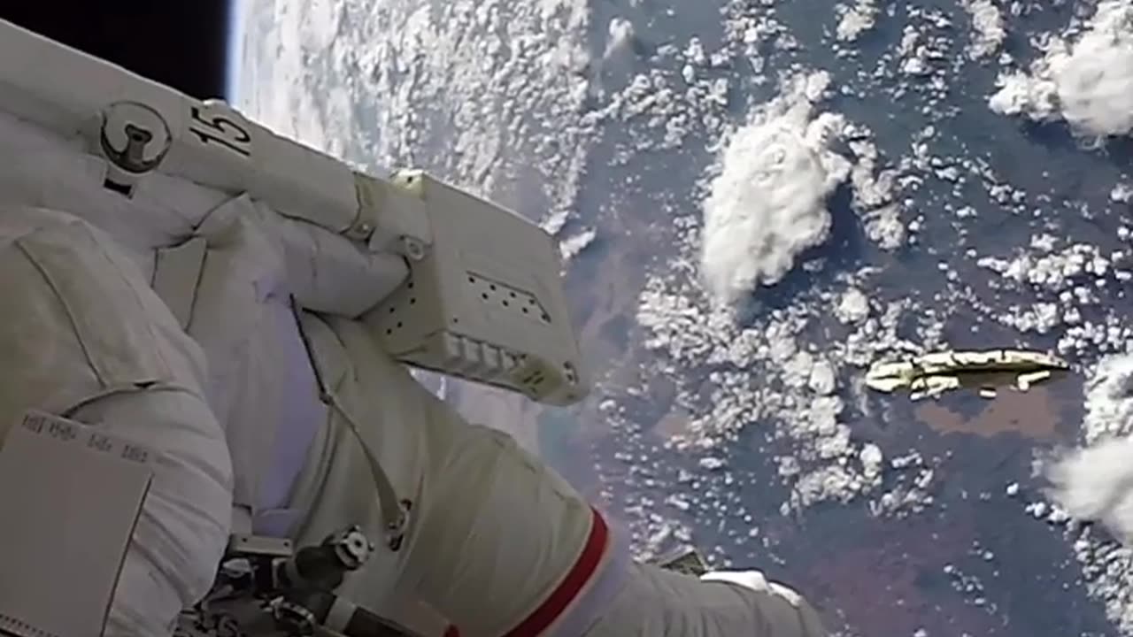 NASA space walk 41 in hd (outside the iss)