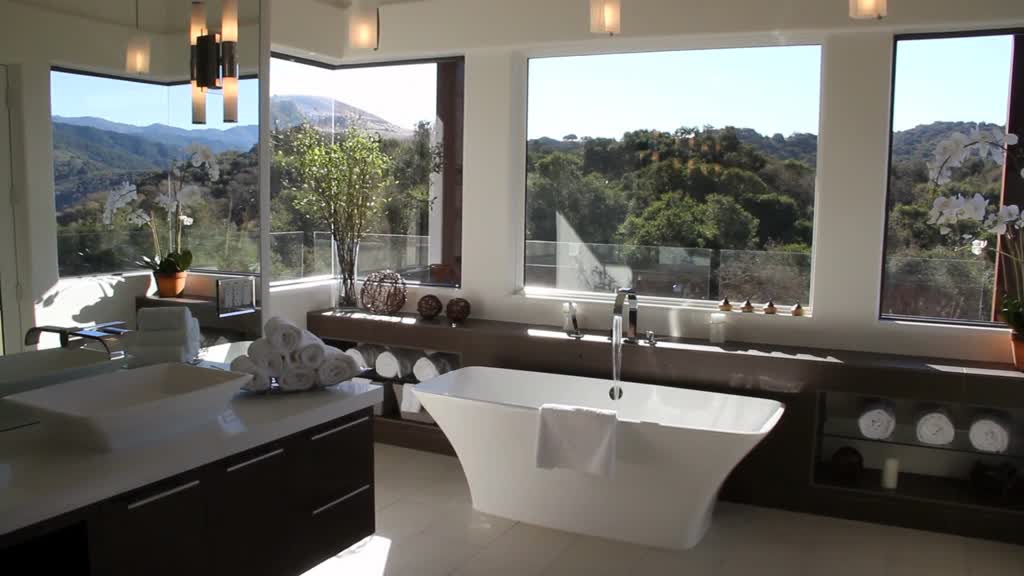 White luxury Bathroom/Free Footage/Interior/Design/Free Stock Video/Design/Animate/No Copyright/