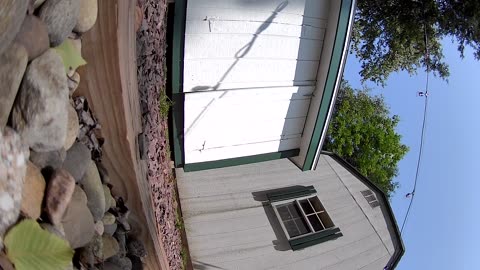 Failure: Camera falls down
