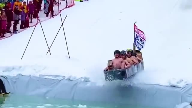 The ski vision of the cardboard canoe competition is shocking