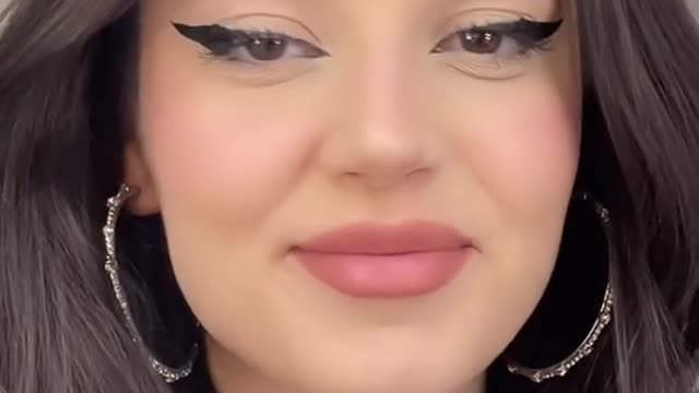 Trying to recreate this eyeliner #filter