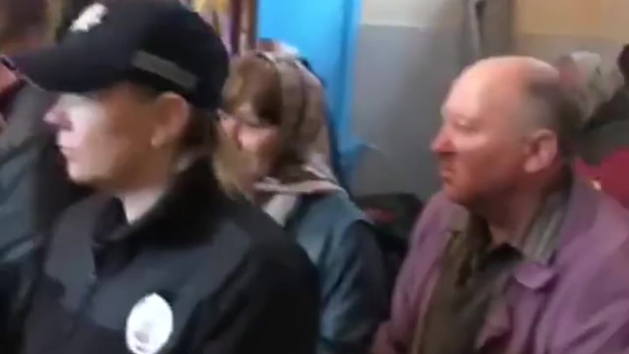 Ukraine detaining orthodox priest right from service