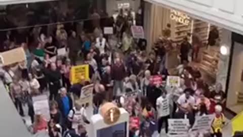 Manchester freedom defenders!