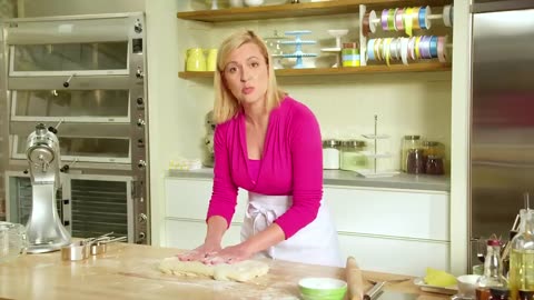 Professional Baker Teaches You How To Make CROISSANTS!