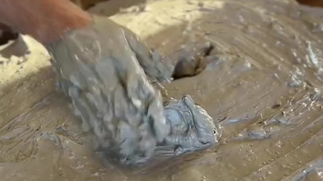 47_Wet the clay, dry the clay #pottery #asmr #satisfying