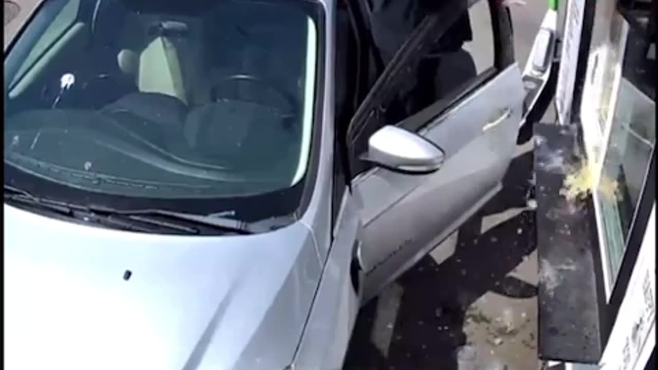 WCGW throwing your drink at a barista