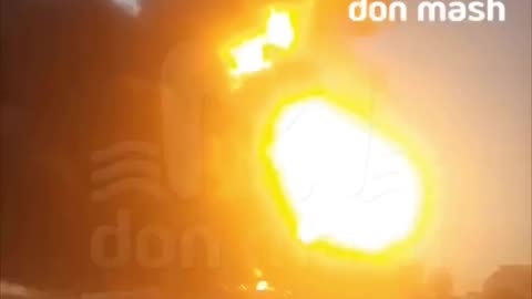 💥🔥 Another oil tank exploded at the oil depot in Proletarsk, Rostov region.