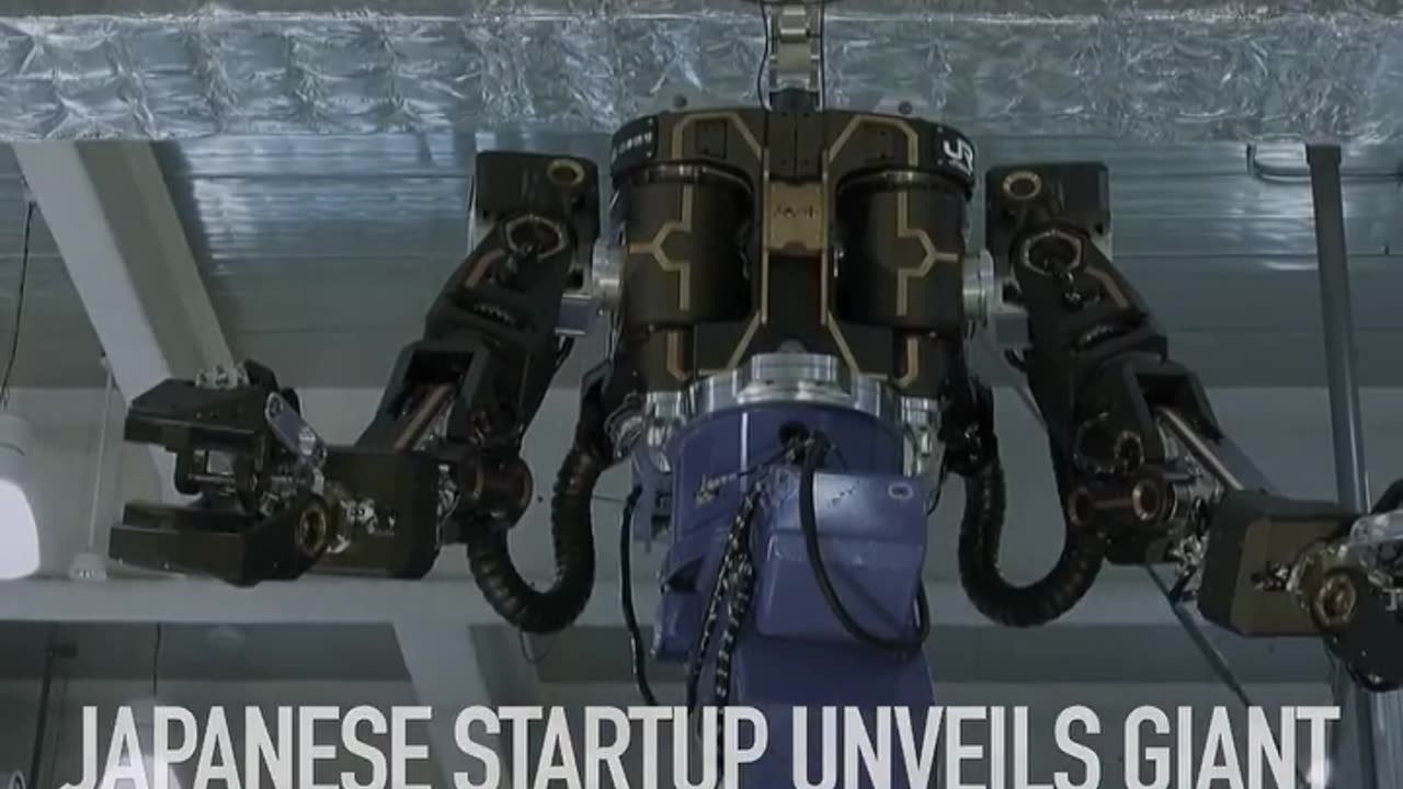 Japanese Startup Unveils Giant Robot