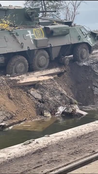 There are no more bridges in Bakhmut, Ukrainian soldiers have great difficulties