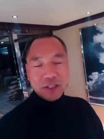 20181013文贵先生视频²：英国朋友送来了十几箱红酒，一盒雪茄