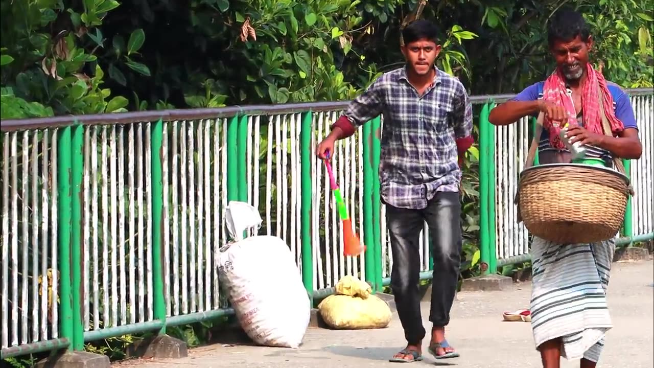 "Caught on Camera: Public's Reaction to the Viral Train Horn Prank"