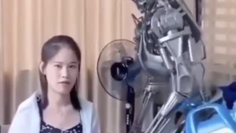 Robot/ Робот няня