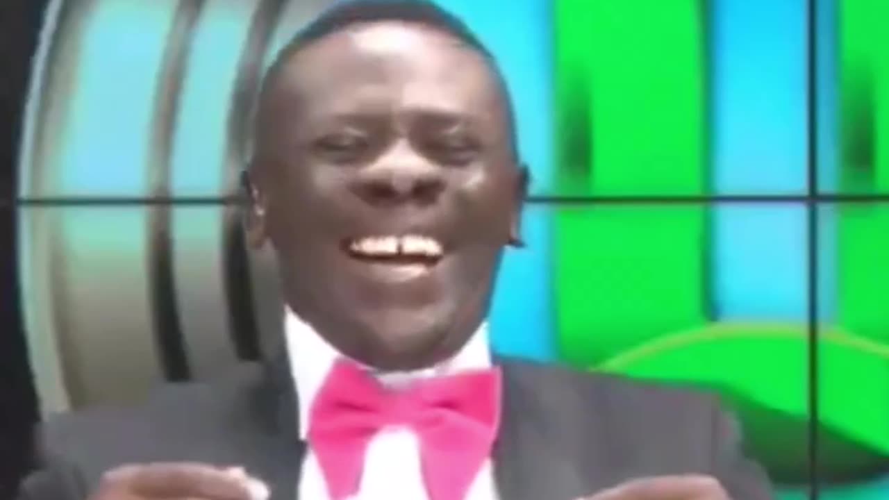 Make me laugh for a $100 #viral video