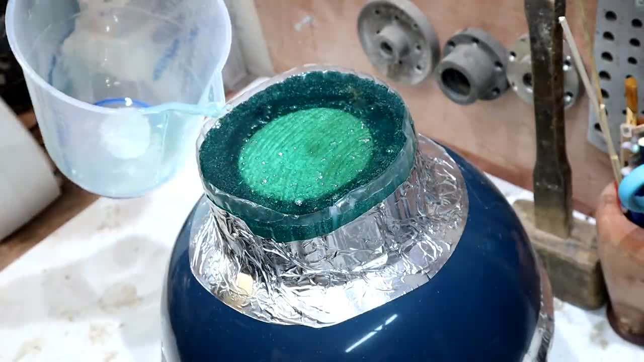 Woodturning - Planet Lamp