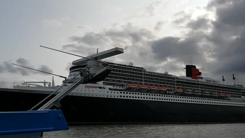 Queen Mary II Hamburg