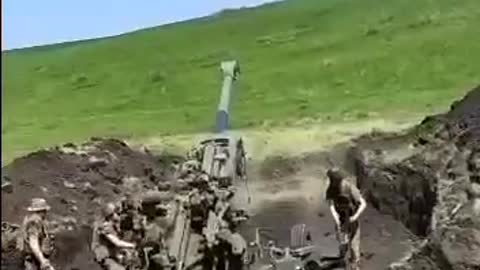 US 155MM M777 HOWITZERS ENTER THE SERVICE OF THE #UKRAINE ARMED FORCES TO FIGHT THE RUSSIAN ARMY IN DONBASS