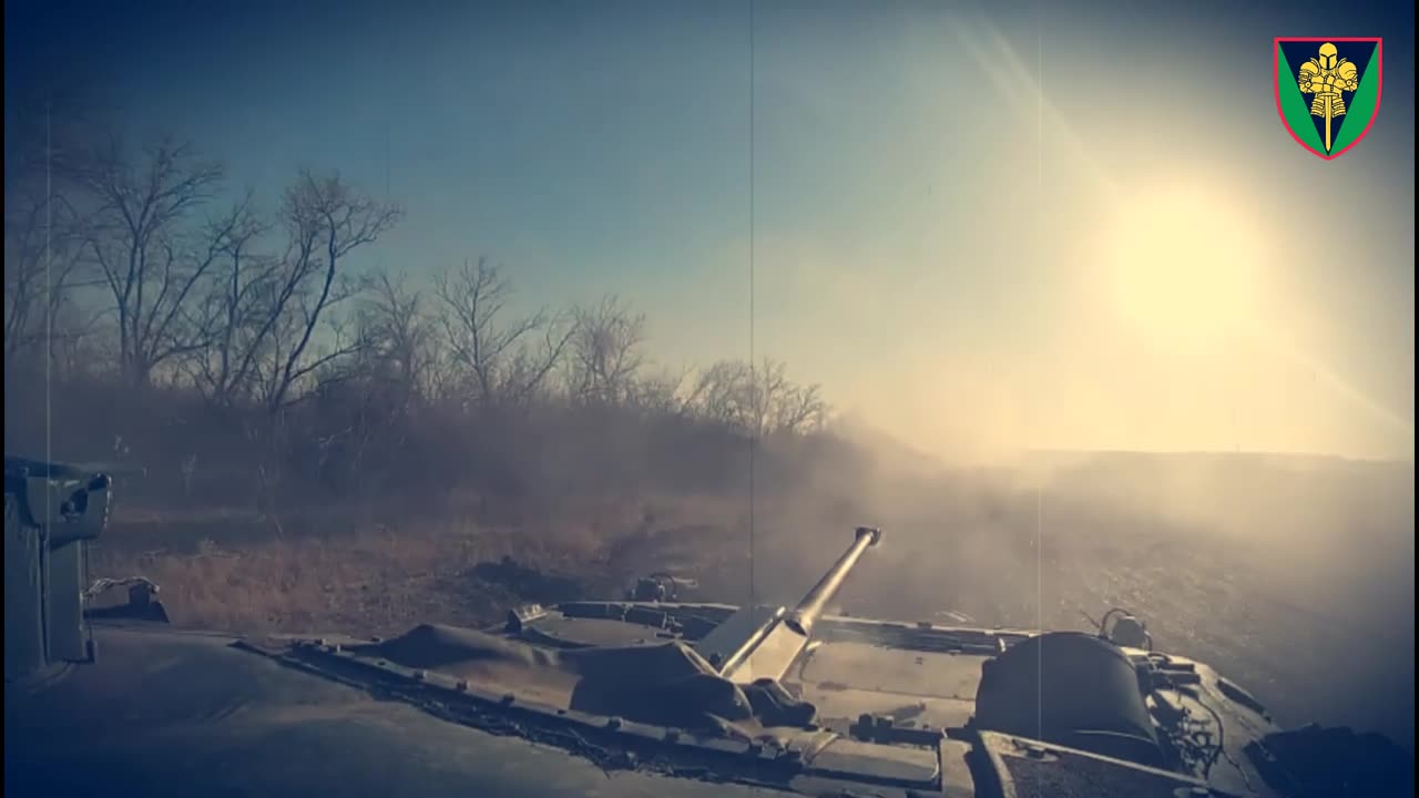 Must See Footage of Ukrainians Attacking Russian Trenches