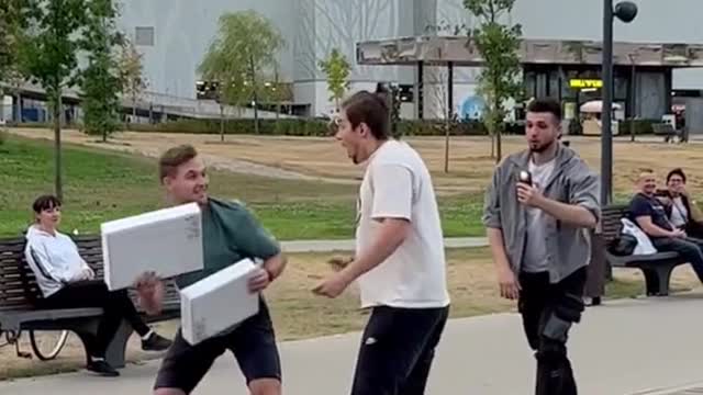 How would you react!😳