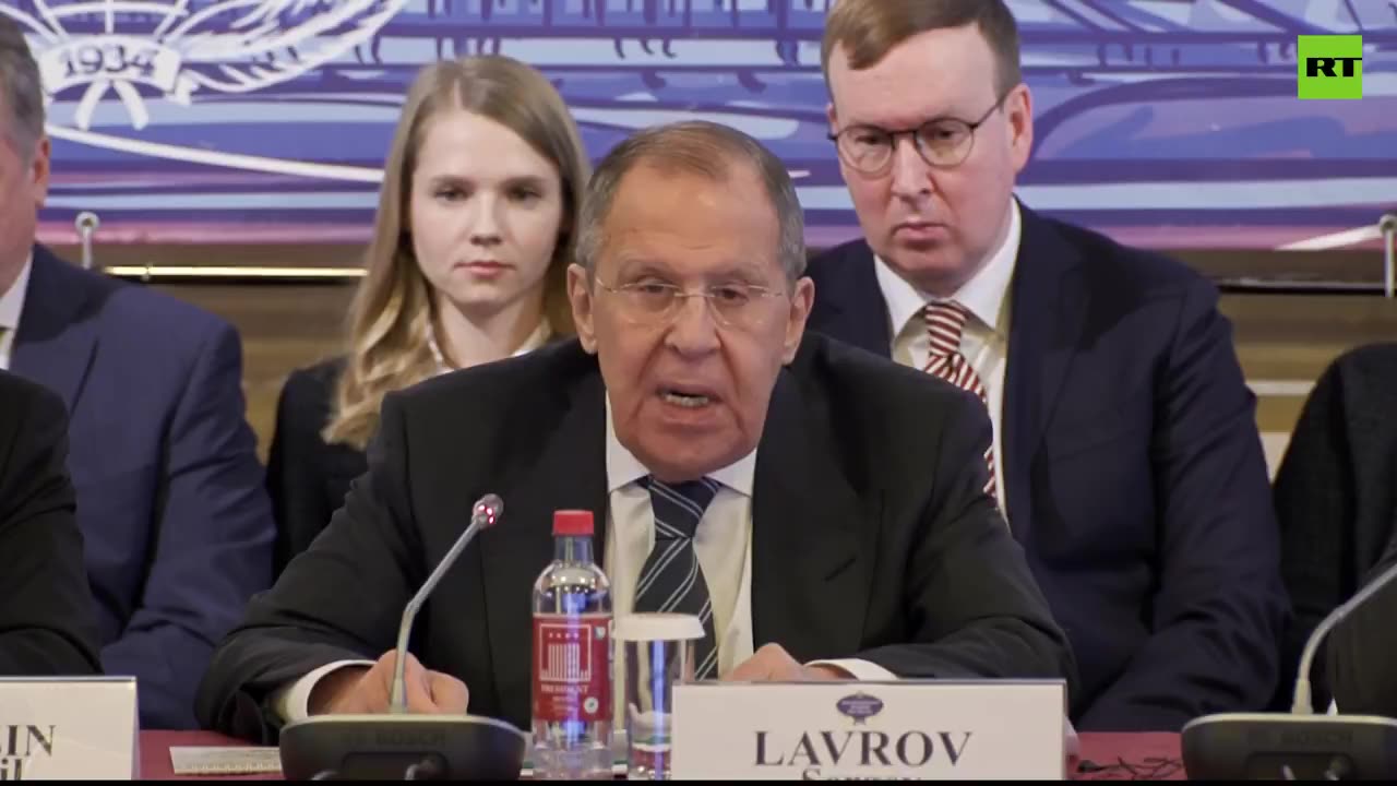NOTIZIE DAL MONDO Lavrov dichiara:La sfera mediatica controllata dall'Occidente rappresenta una sorta di bibbia degli schiavi,ha poi definito il regime di Zelensky come controllato dagli anglosassoni e dai sionisti americani ed europei