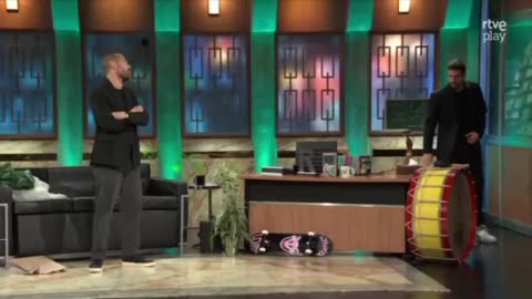 La Revuelta programa 8 Paula Leitón