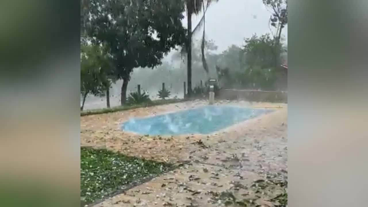 Ball-sized hail destroys houses and cars! Storm in Minas Gerais, Brazil