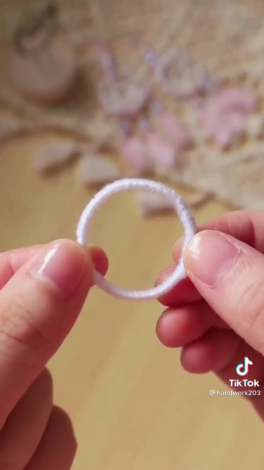 How to make a key chains with a mask?