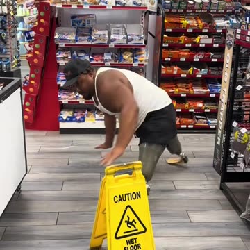 Man with Prosthetics Running Meme: Inspirational & Funny Moment