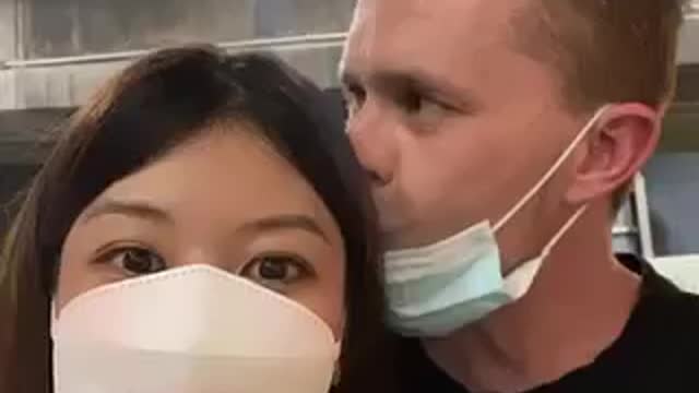 Cold Approaching Girls in Thailand