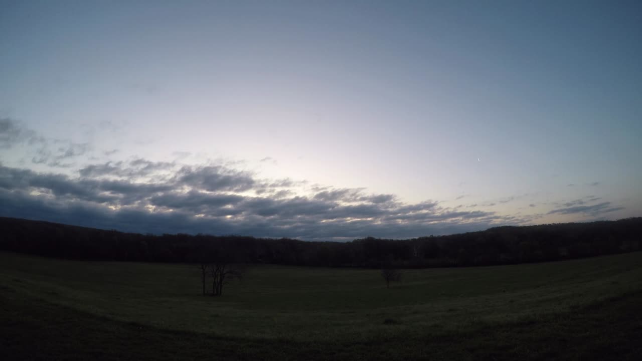 Sun Rise 4 16 23 42f/5c