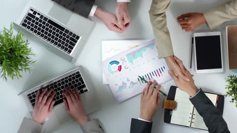 Fine pausa briefing di lavoro