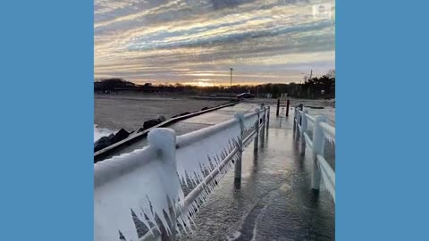 Long Island pier freezes amid cold temperature