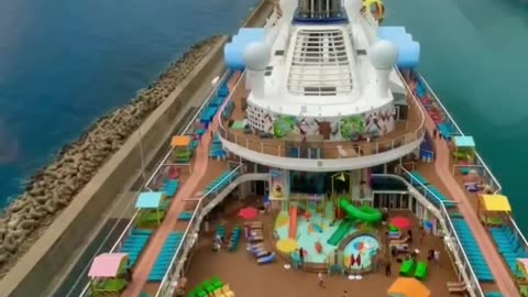 beautiful Ship so nice over loke is very good